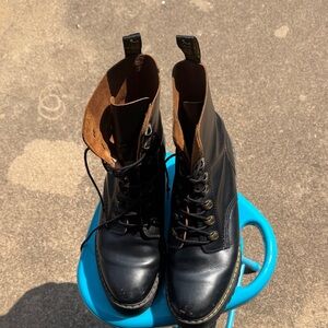 Doc Martens Black Leather US 10 L UK 8 42 EU Leona 7 eye boots